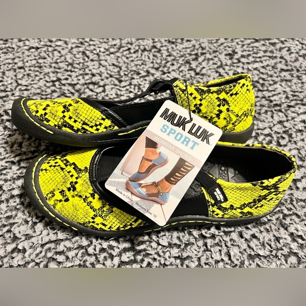 Muk Luk sport shoes
